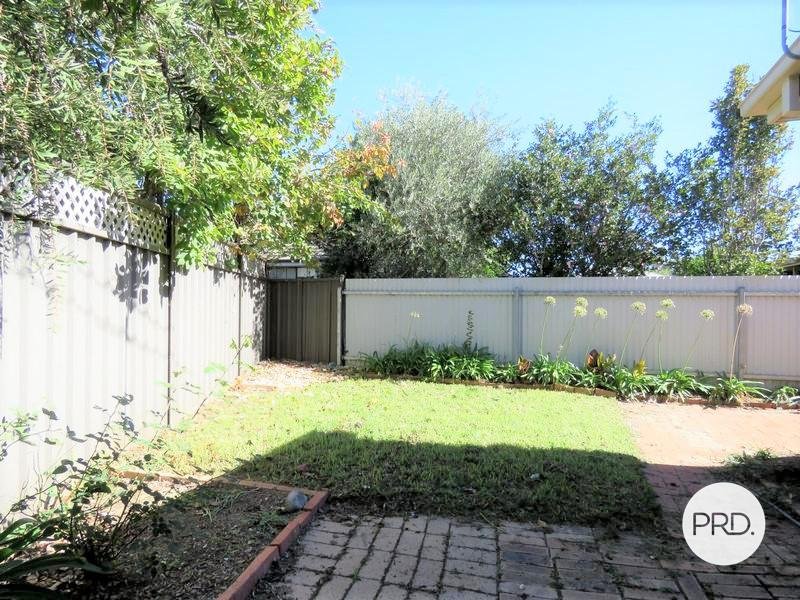 1/6 Graetz Court LAVINGTON 12