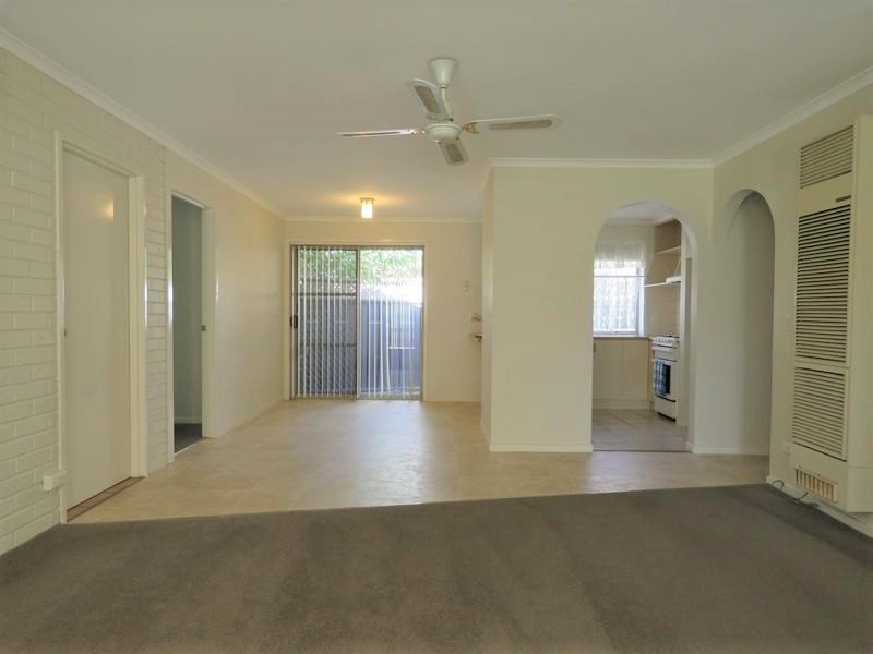 1/6 Graetz Court LAVINGTON 4