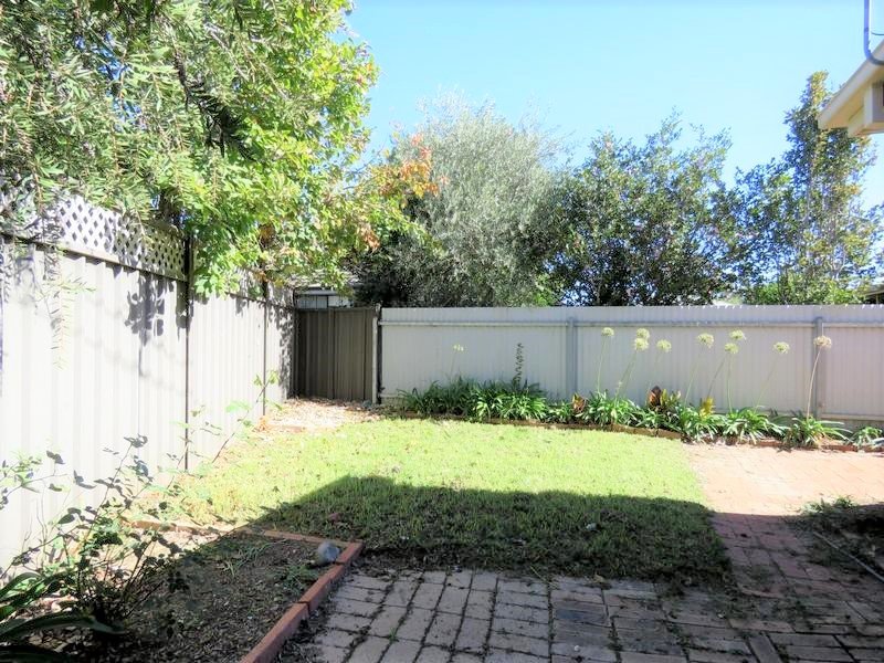 1/6 Graetz Court LAVINGTON 12
