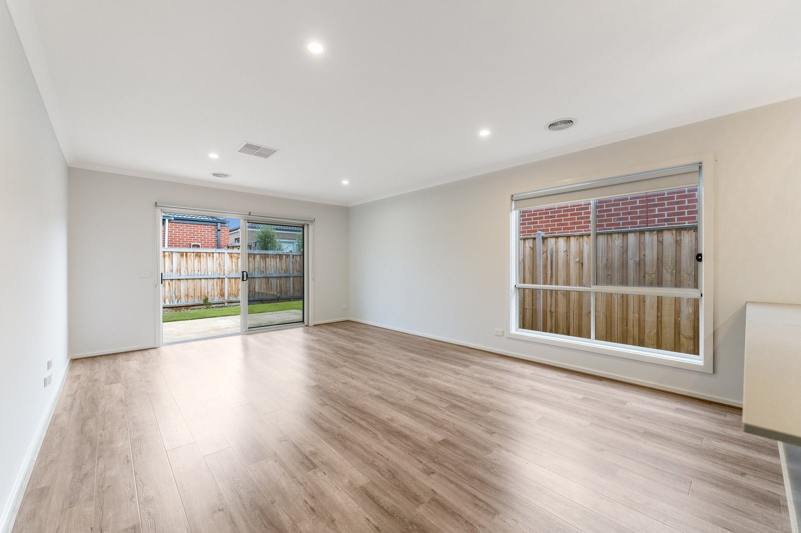 Gallery: 16 Greyjoy Road Road