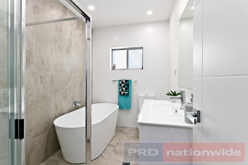 16 Grieve Crescent MILPERRA 6