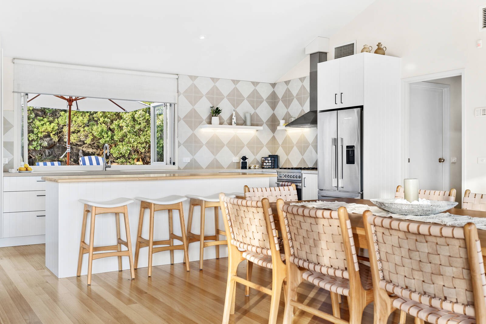 Real Estate and Property in 16 Gulls Way, Sorrento, VIC