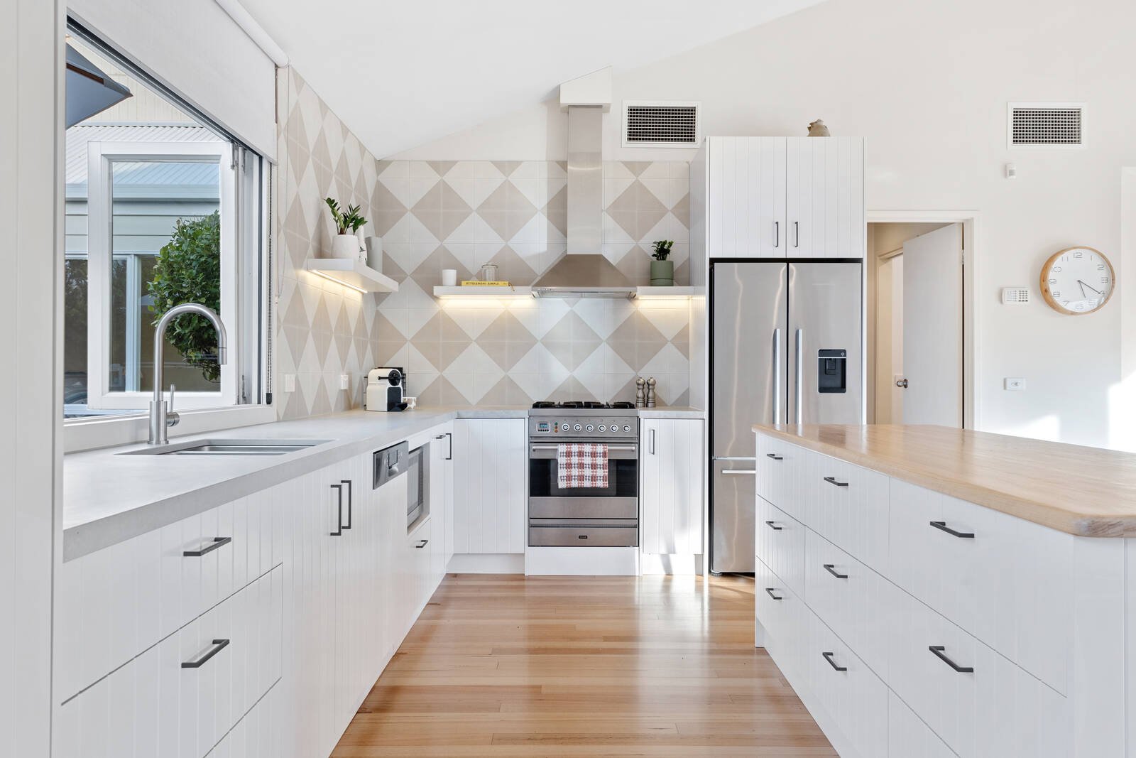 Real Estate and Property in 16 Gulls Way, Sorrento, VIC