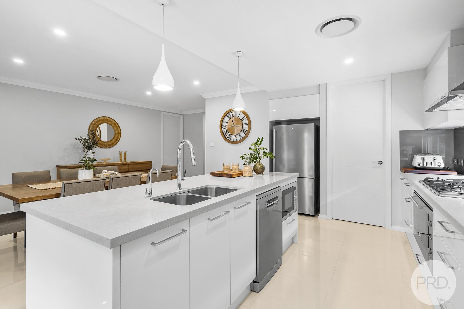 16 Guyang Street CORLETTE 6