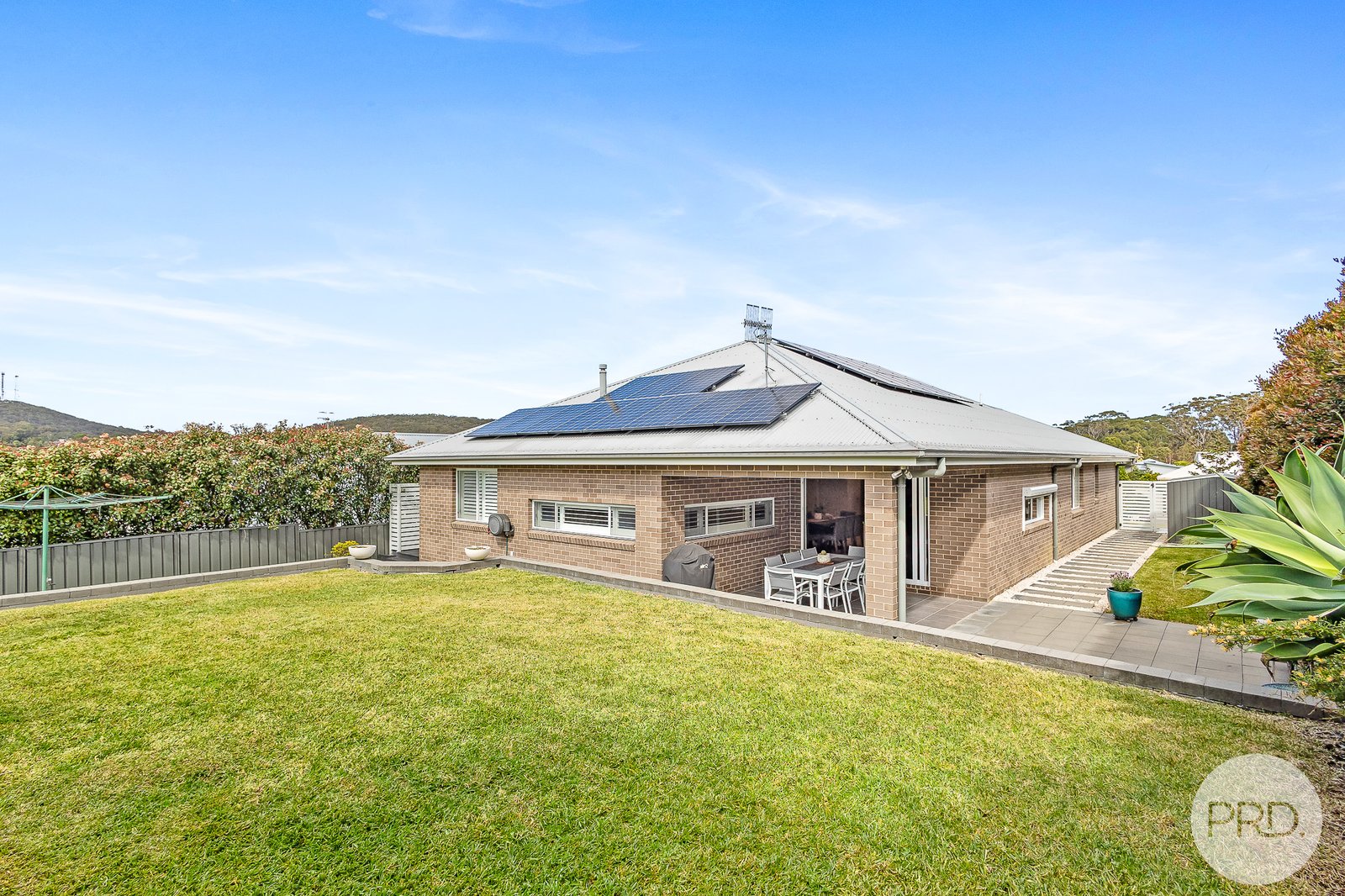 16 Guyang Street CORLETTE 12