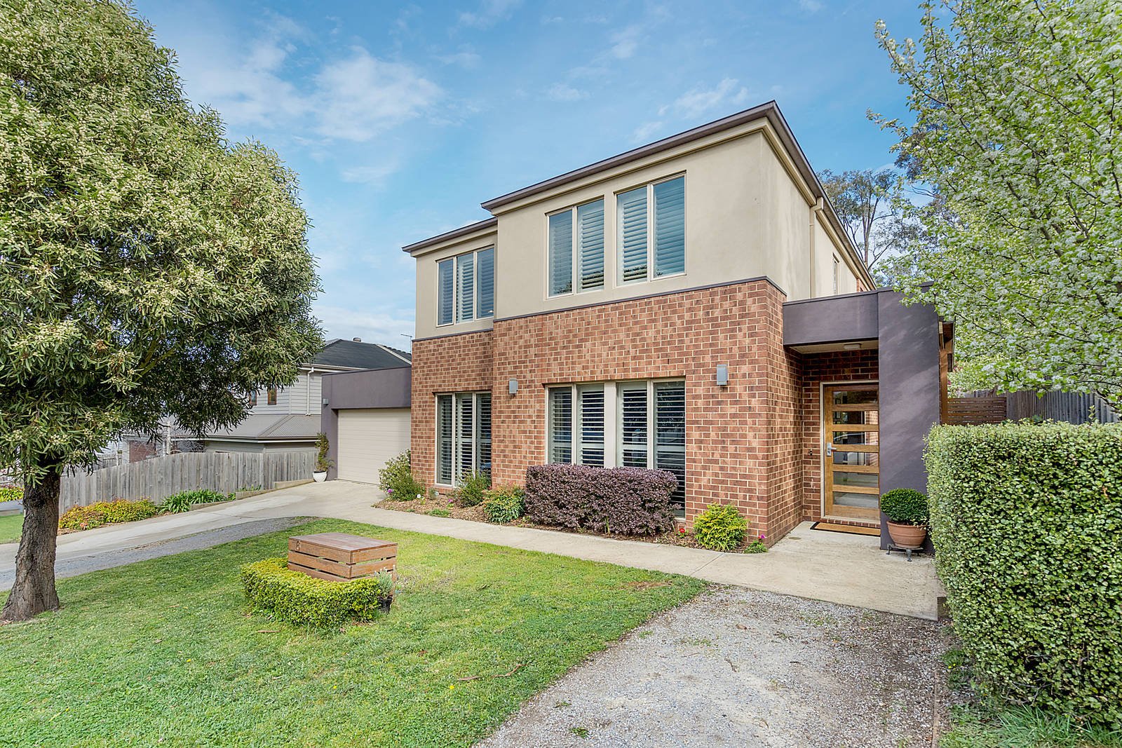 Real Estate and Property in 16 Gwendoline Avenue, Woodend, VIC