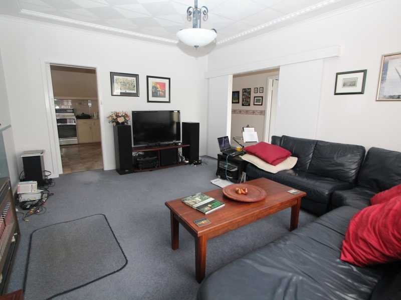 16 Hamlet Street WENDOUREE 2