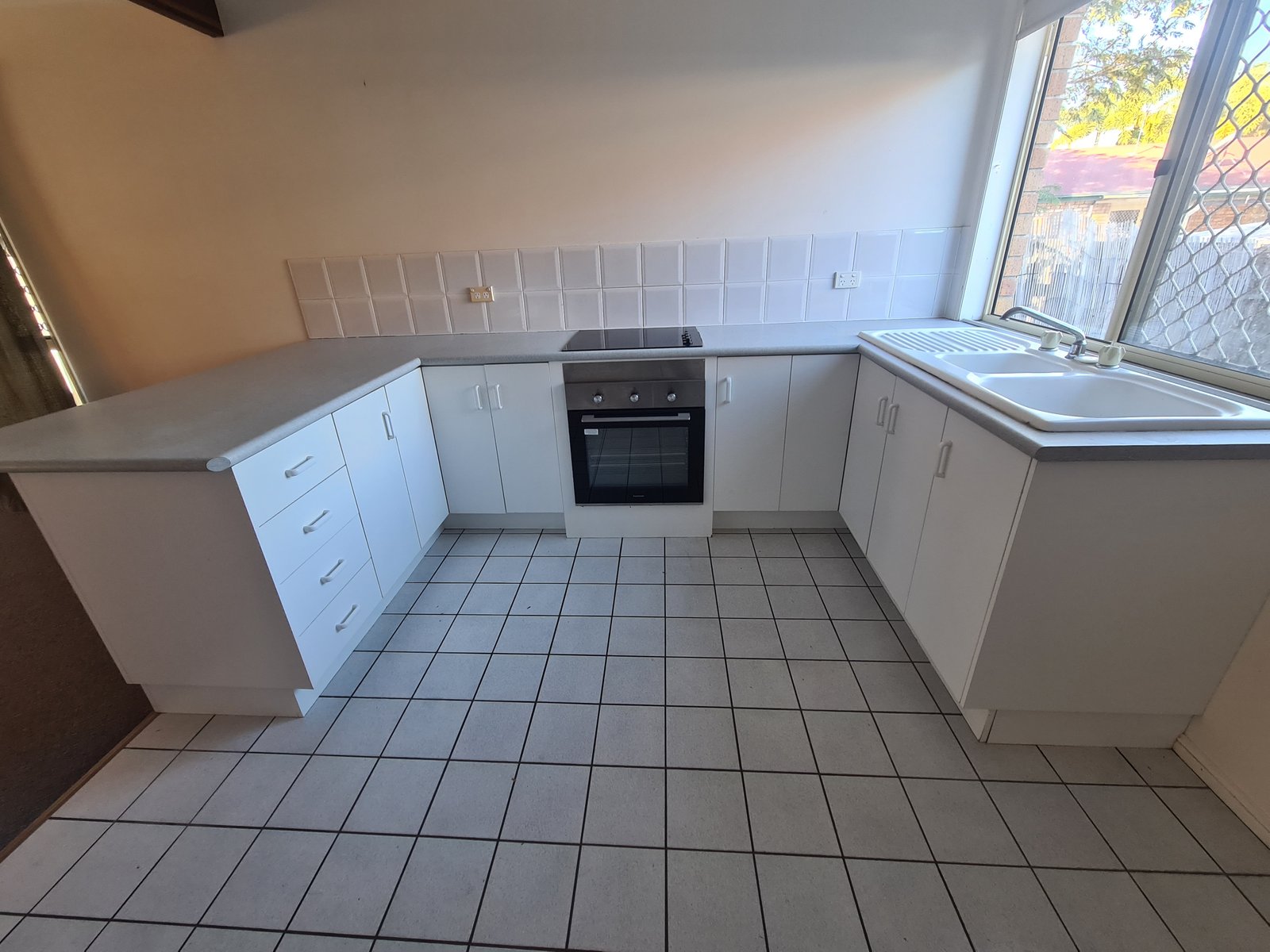 1/6 HAMPTON Drive TANNUM SANDS 2