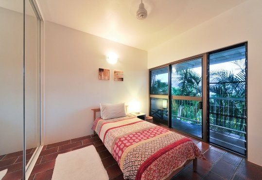 16 Harbour Avenue SHUTE HARBOUR 14