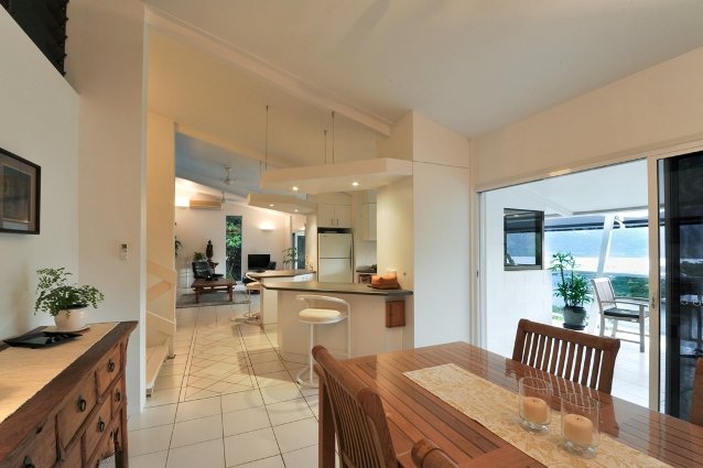 16 Harbour Avenue SHUTE HARBOUR 6