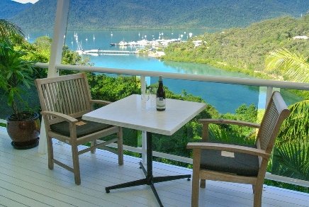 16 Harbour Avenue SHUTE HARBOUR 17