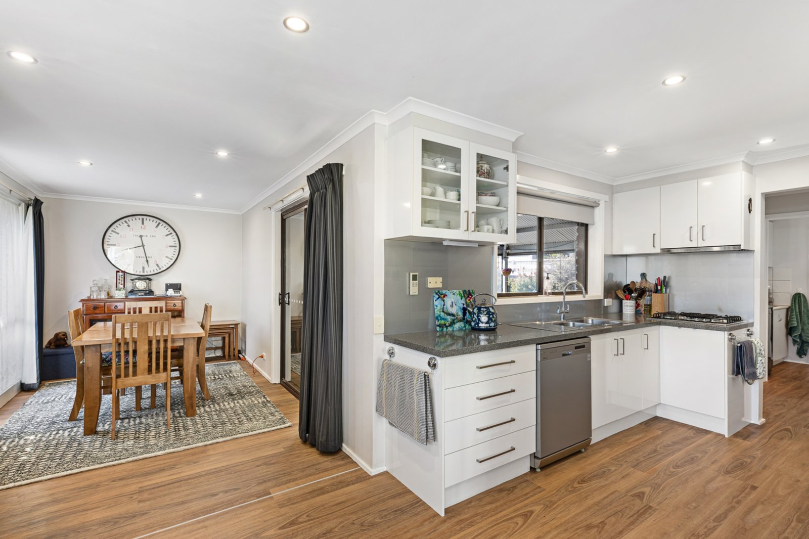 Gallery: 16 Harding Grove