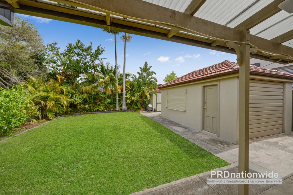 16 Harslett Crescent BEVERLEY PARK 2