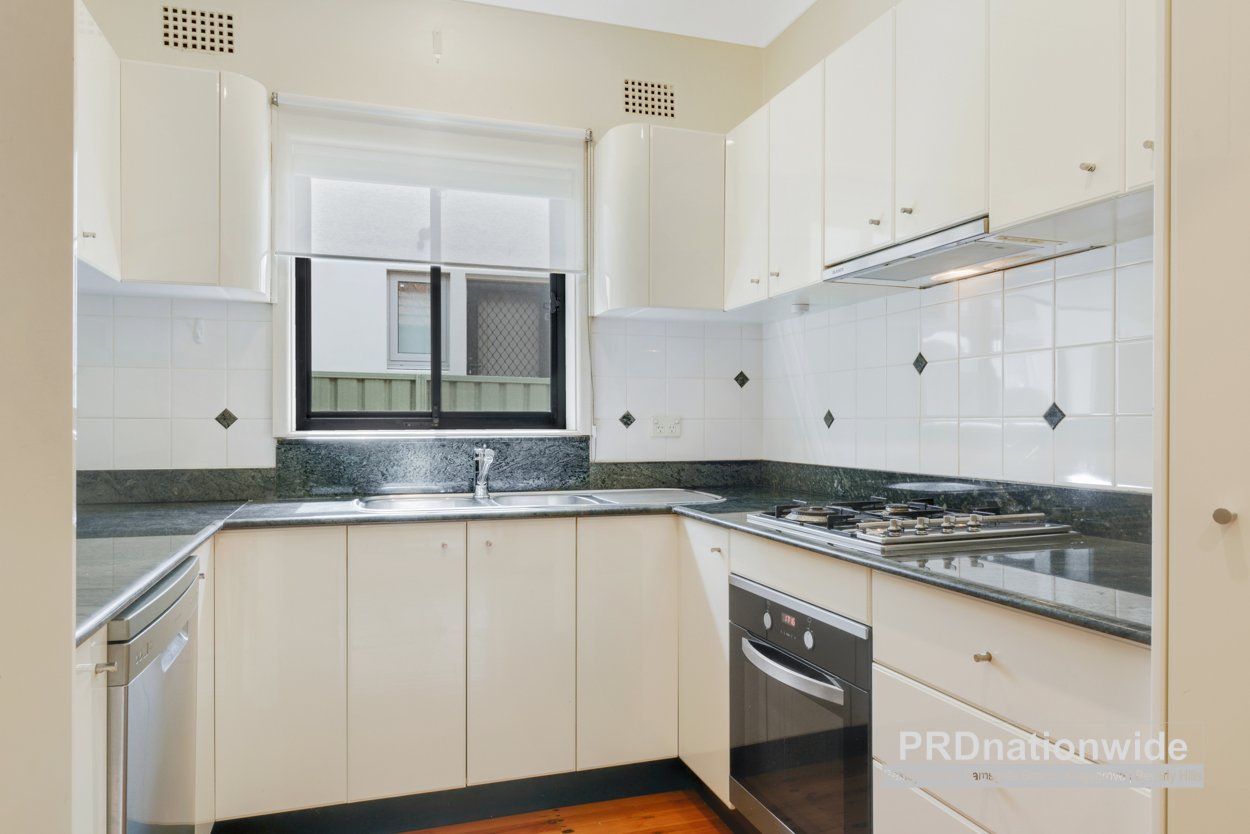 16 Harslett Crescent BEVERLEY PARK 4