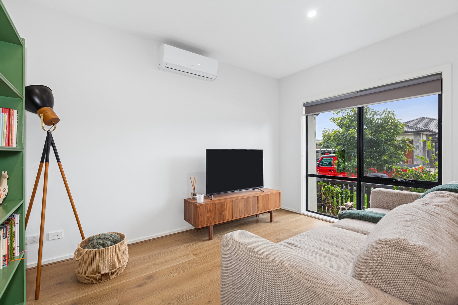 Gallery: 16 Hawkesbury Drive