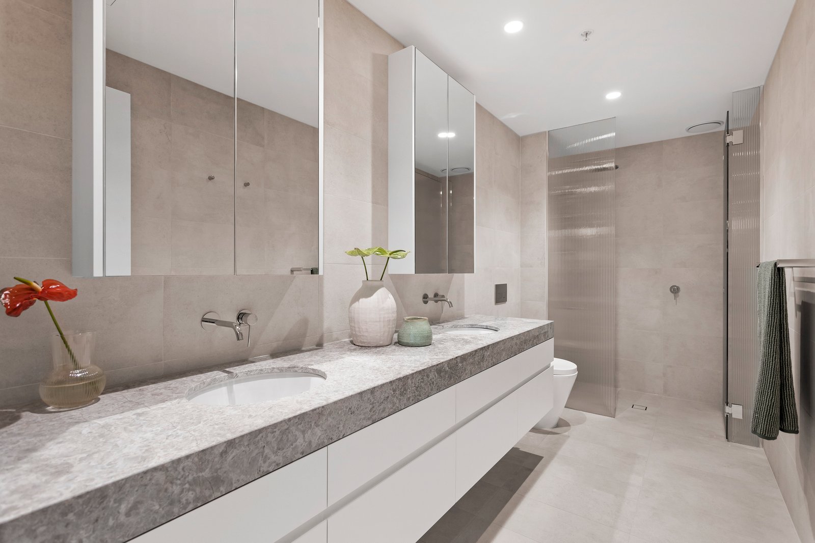 Real Estate and Property in 16 Hawthorn Road, Caulfield North, VIC