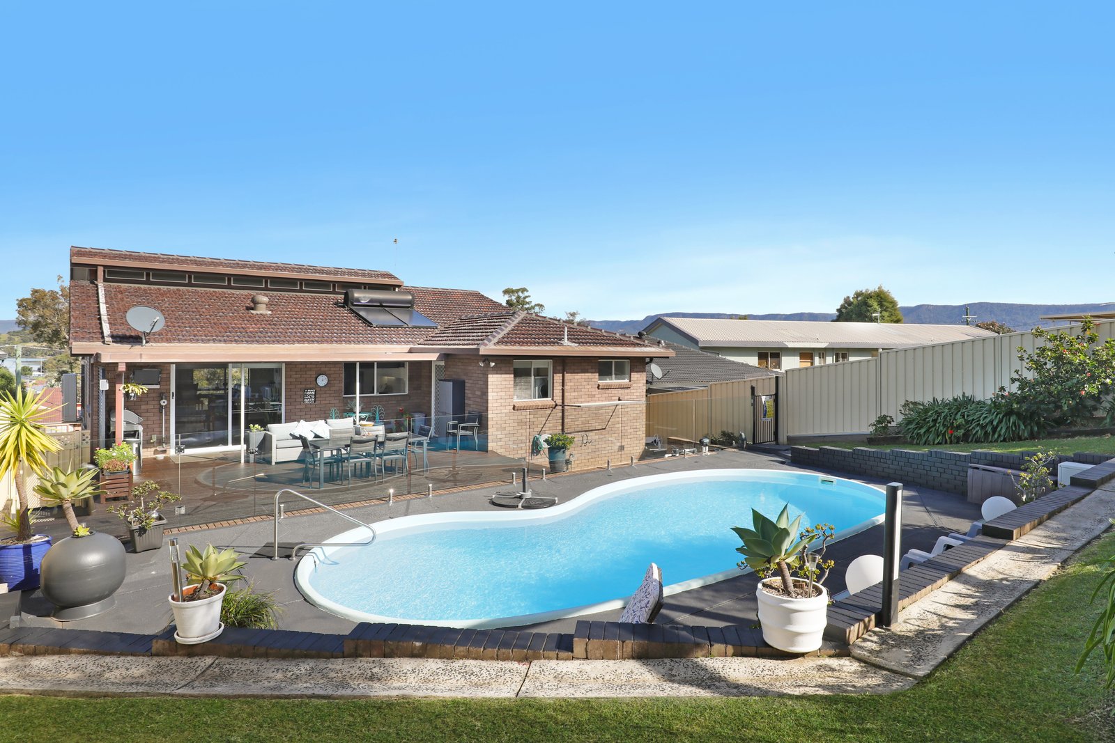 16 Hayward Street KANAHOOKA 11