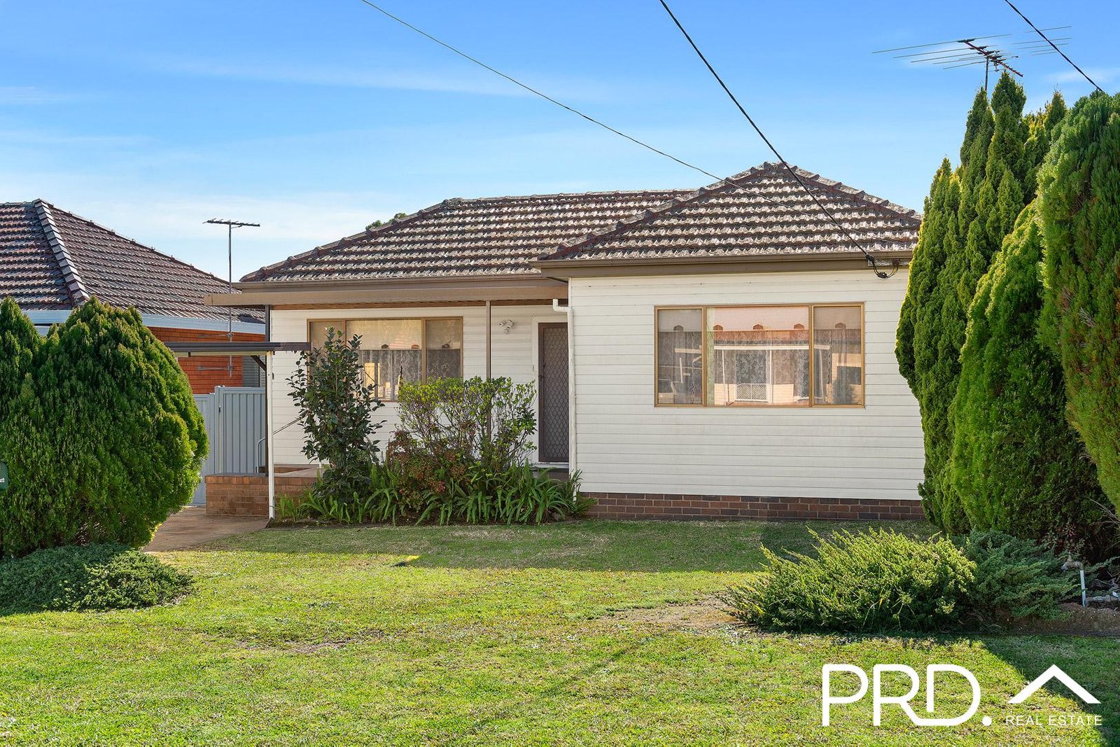 16 Henderson Avenue PANANIA 1