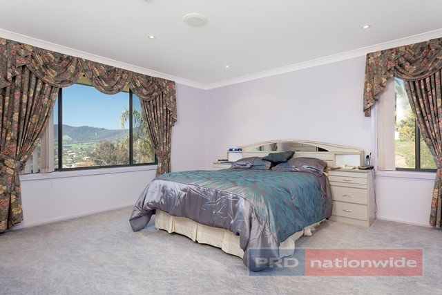 16 Henry Street ADELONG 10
