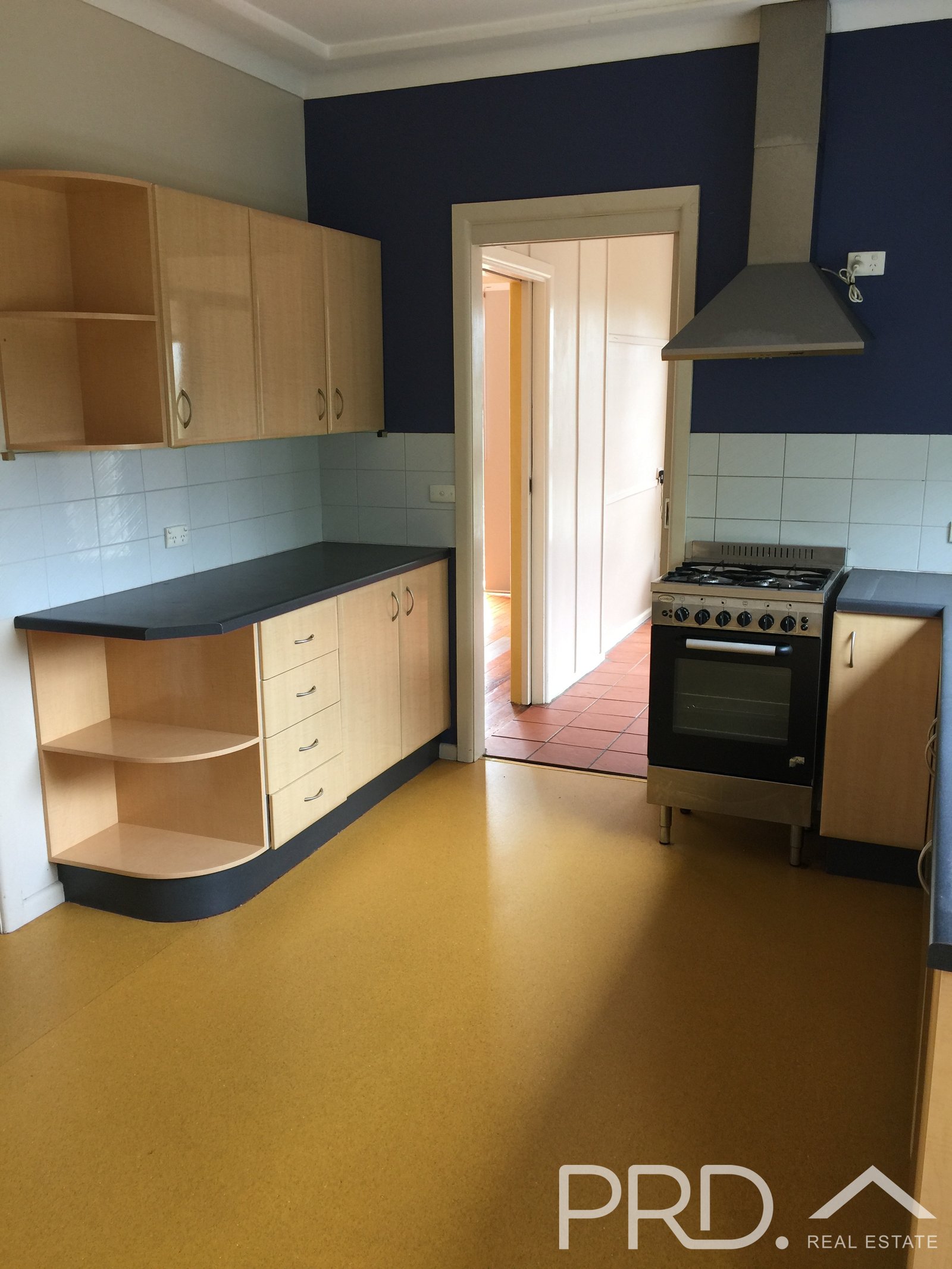 16 Herbert St  TUMUT 3