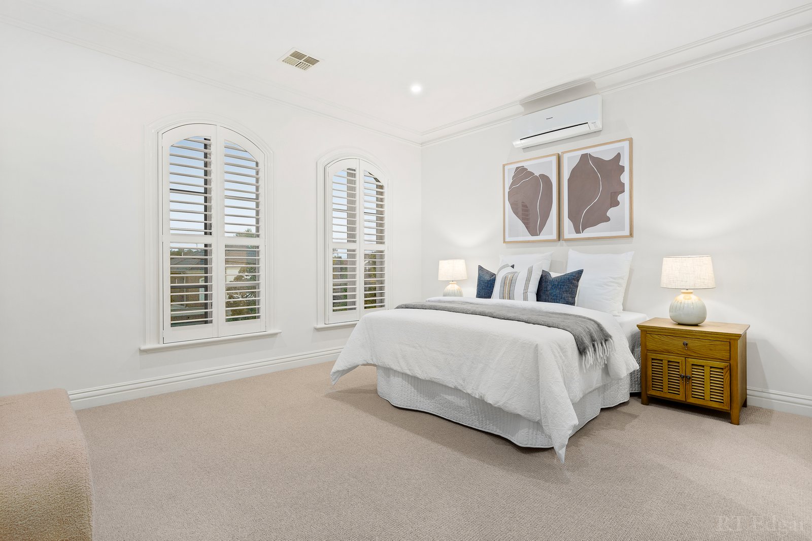Real Estate and Property in 16 Hertford Crescent, Balwyn, VIC