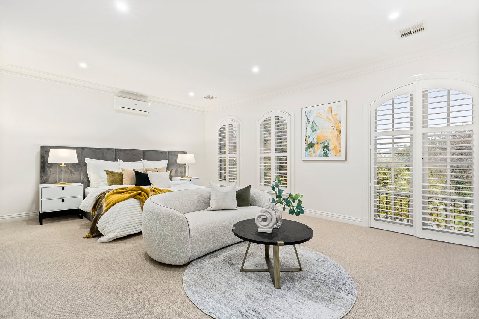 Real Estate and Property in 16 Hertford Crescent, Balwyn, VIC