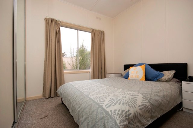 16 Hertford Street REDAN 6