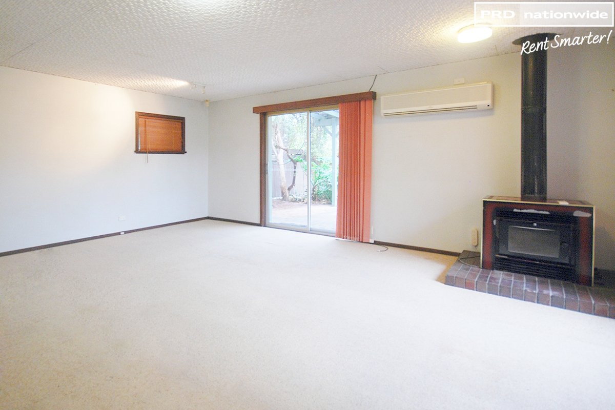 16 Higgins Avenue WAGGA WAGGA 3