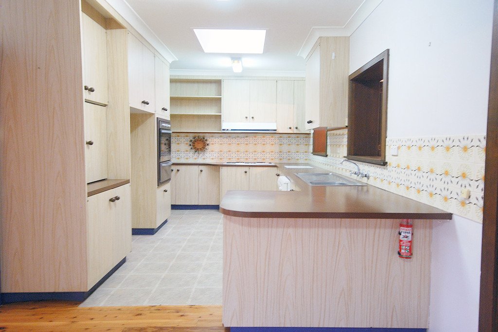 16 Higgins Avenue WAGGA WAGGA 3