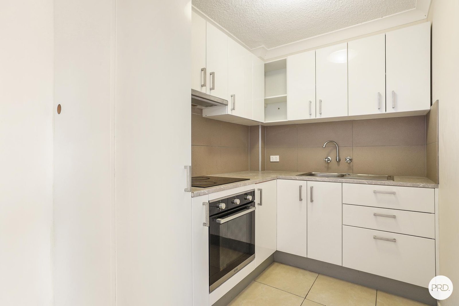 1/6 High Street SOUTHPORT 2