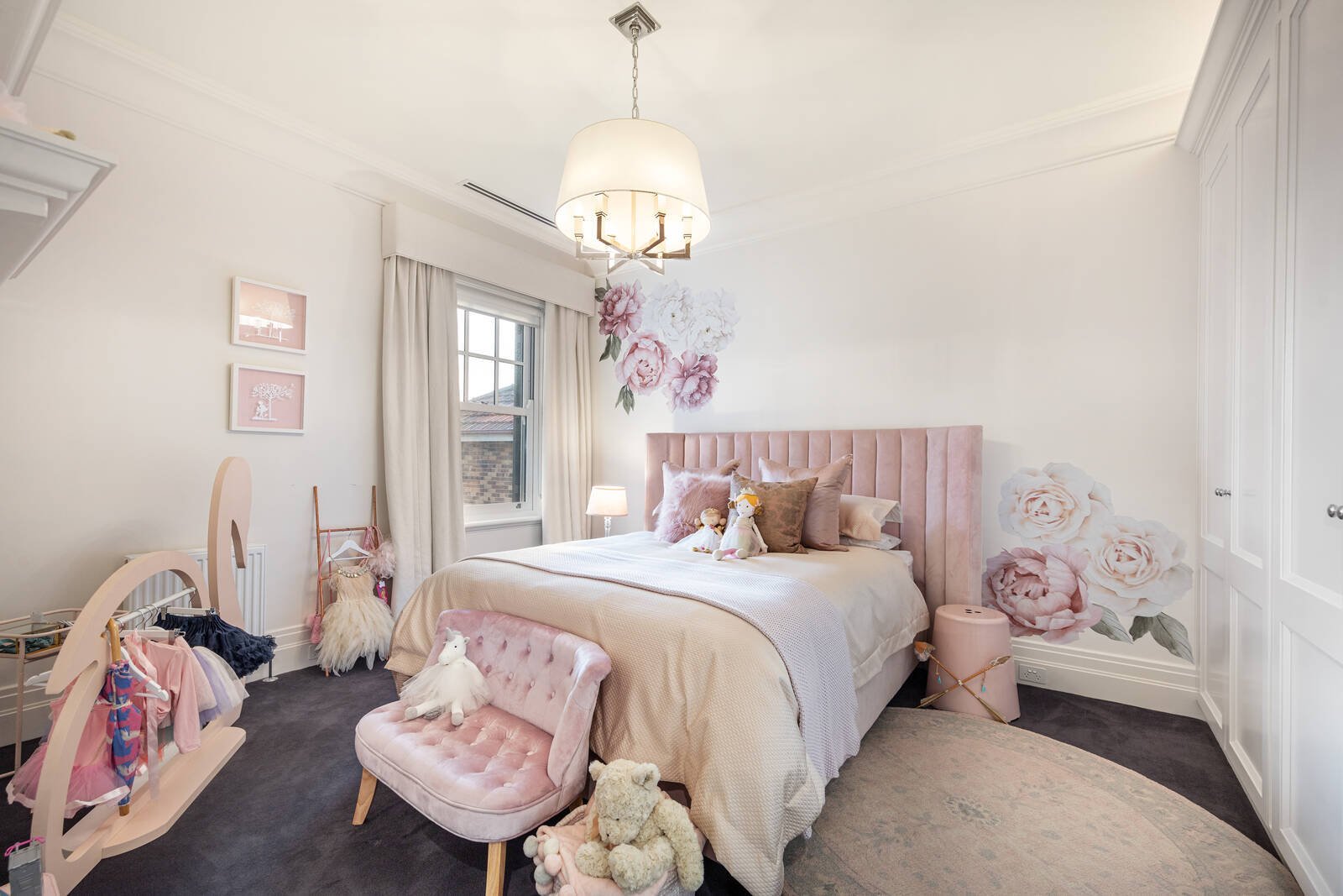 Real Estate and Property in 16 Hill Street, Toorak, VIC