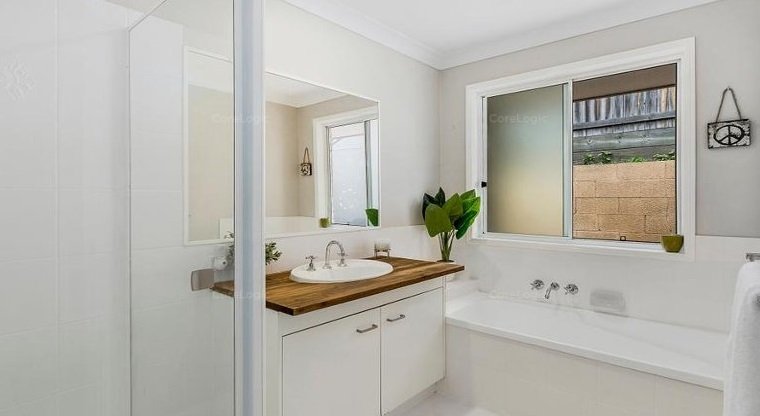 16 Hillgrove Court OXENFORD 8