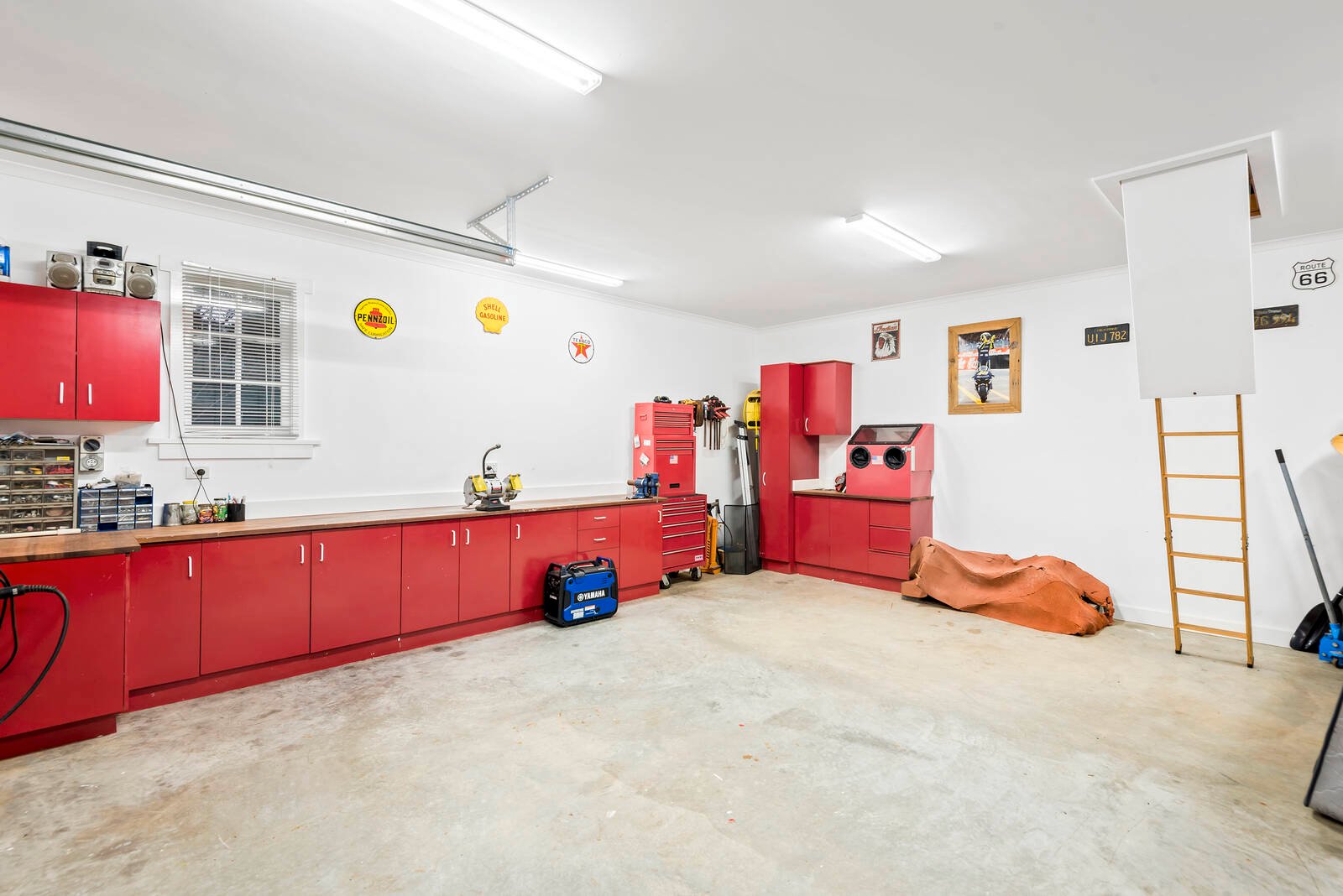 Real Estate and Property in 16 Hillson Grove, Ocean Grove, VIC