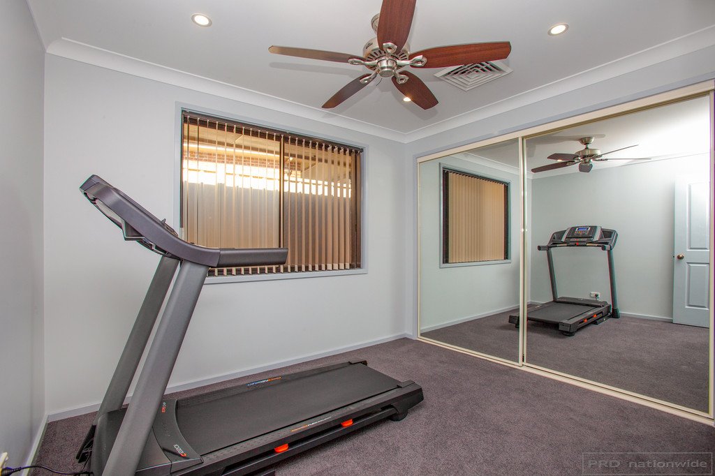 16 Honeyoak Drive ABERGLASSLYN 16