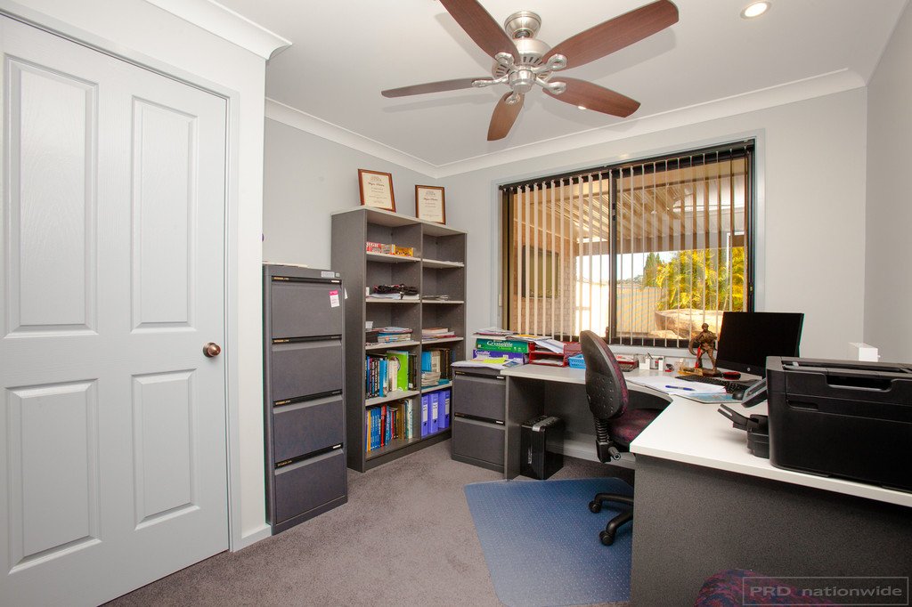 16 Honeyoak Drive ABERGLASSLYN 17