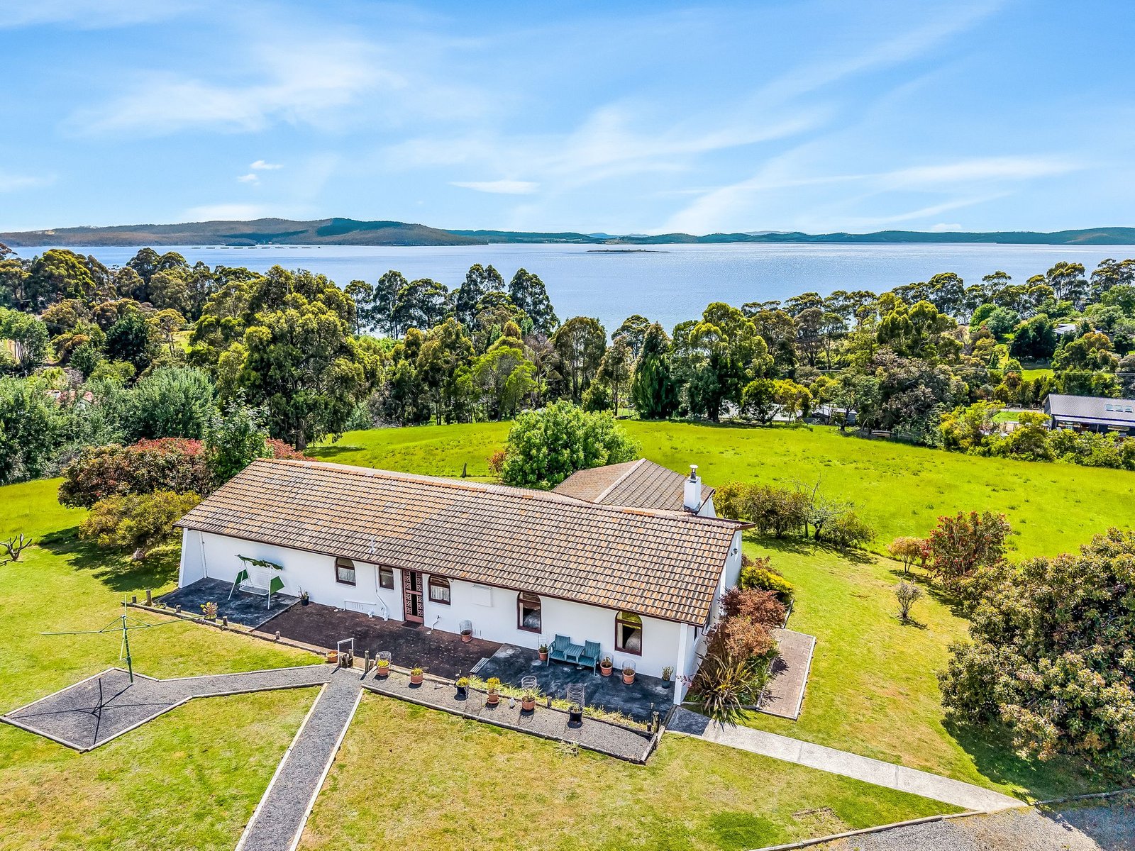 16 Honeys Road FLOWERPOT 1