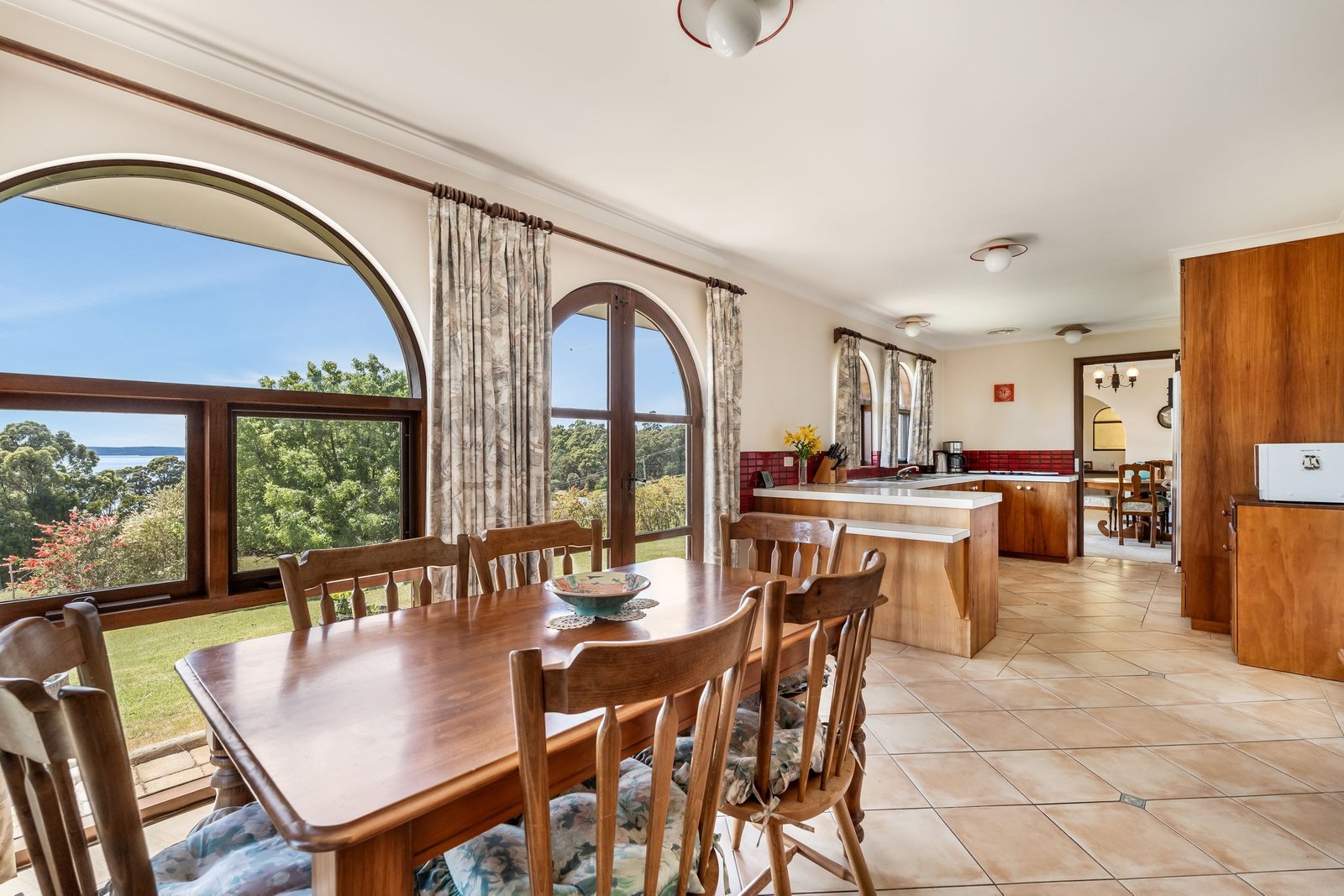 16 Honeys Road FLOWERPOT 37