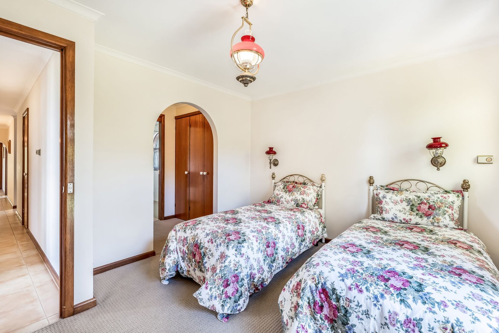 16 Honeys Road FLOWERPOT 49