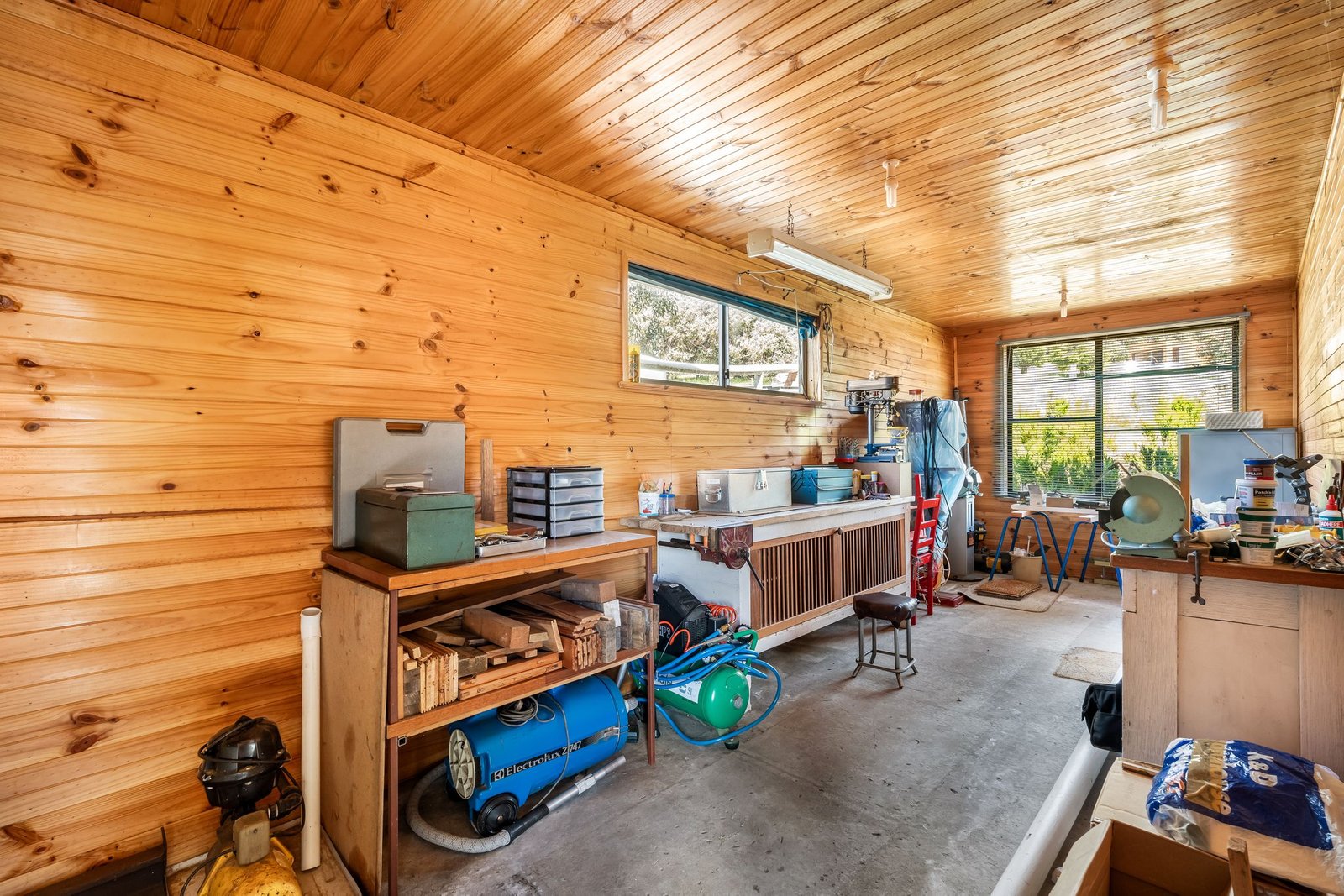 16 Honeys Road FLOWERPOT 59