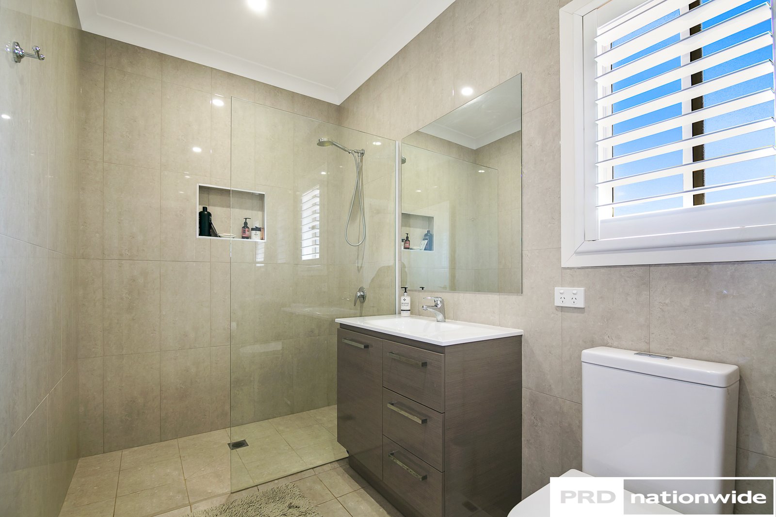 16 Horseshoe Place TAMWORTH 10