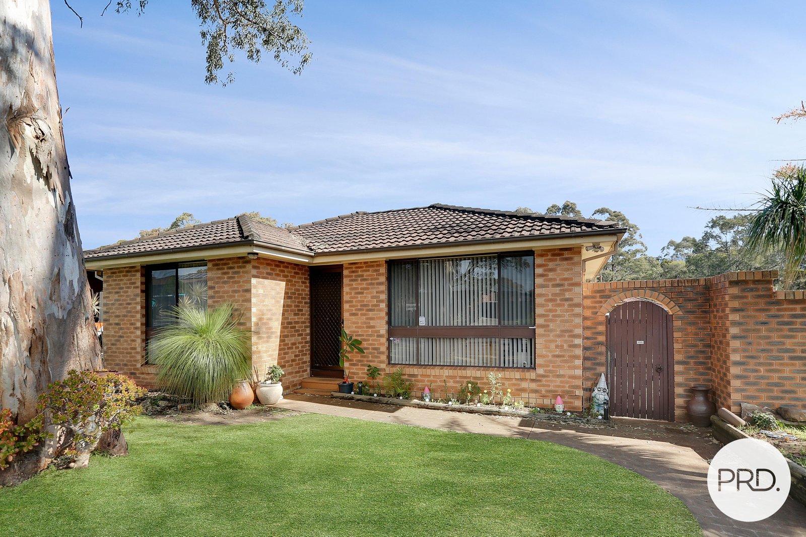 16 Horsley Drive HORSLEY 1