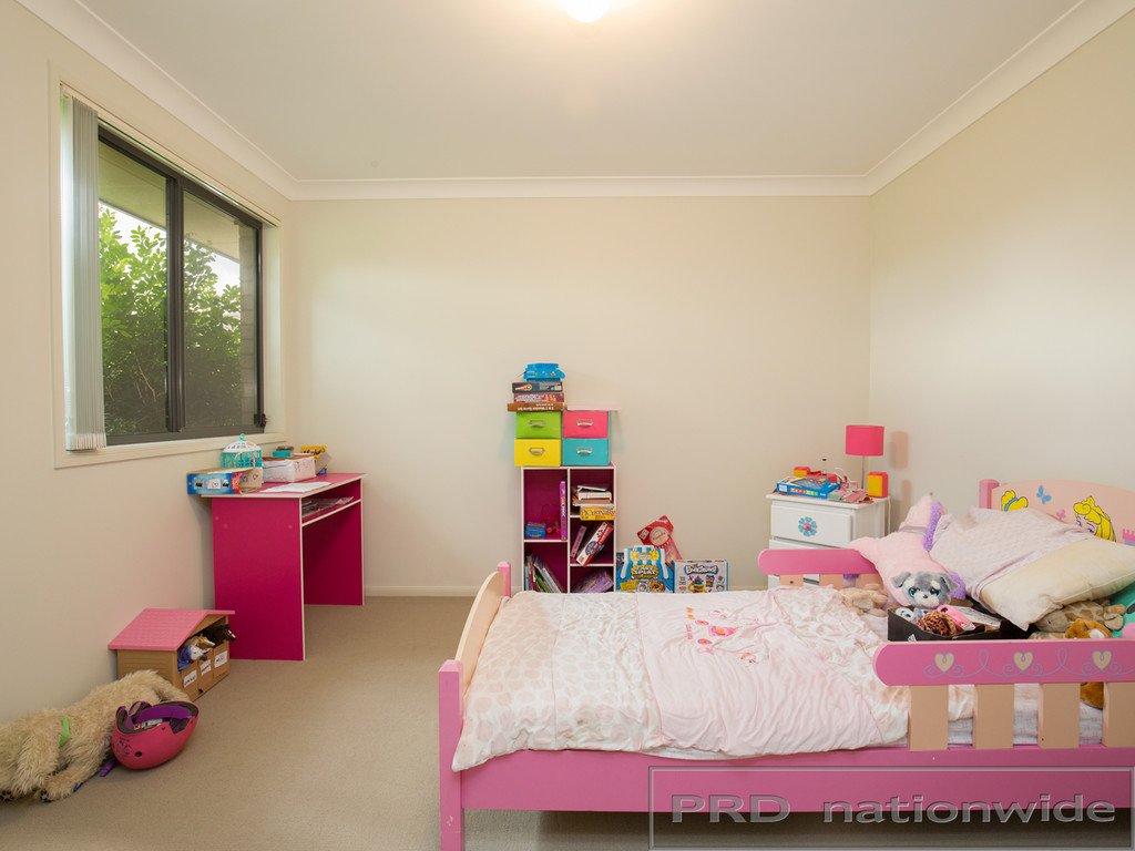 1/6 Howe Place RAWORTH 12