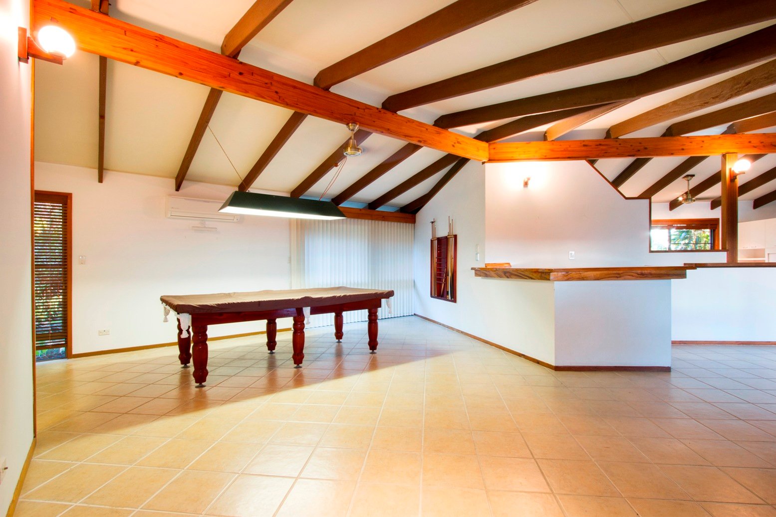 16 Illawong Street CANNONVALE 10