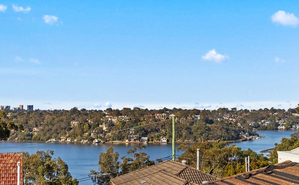 16 Illinga Place LUGARNO 2