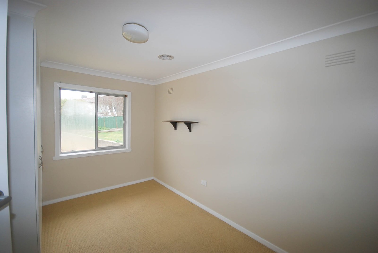 16 James Street KOORINGAL 8