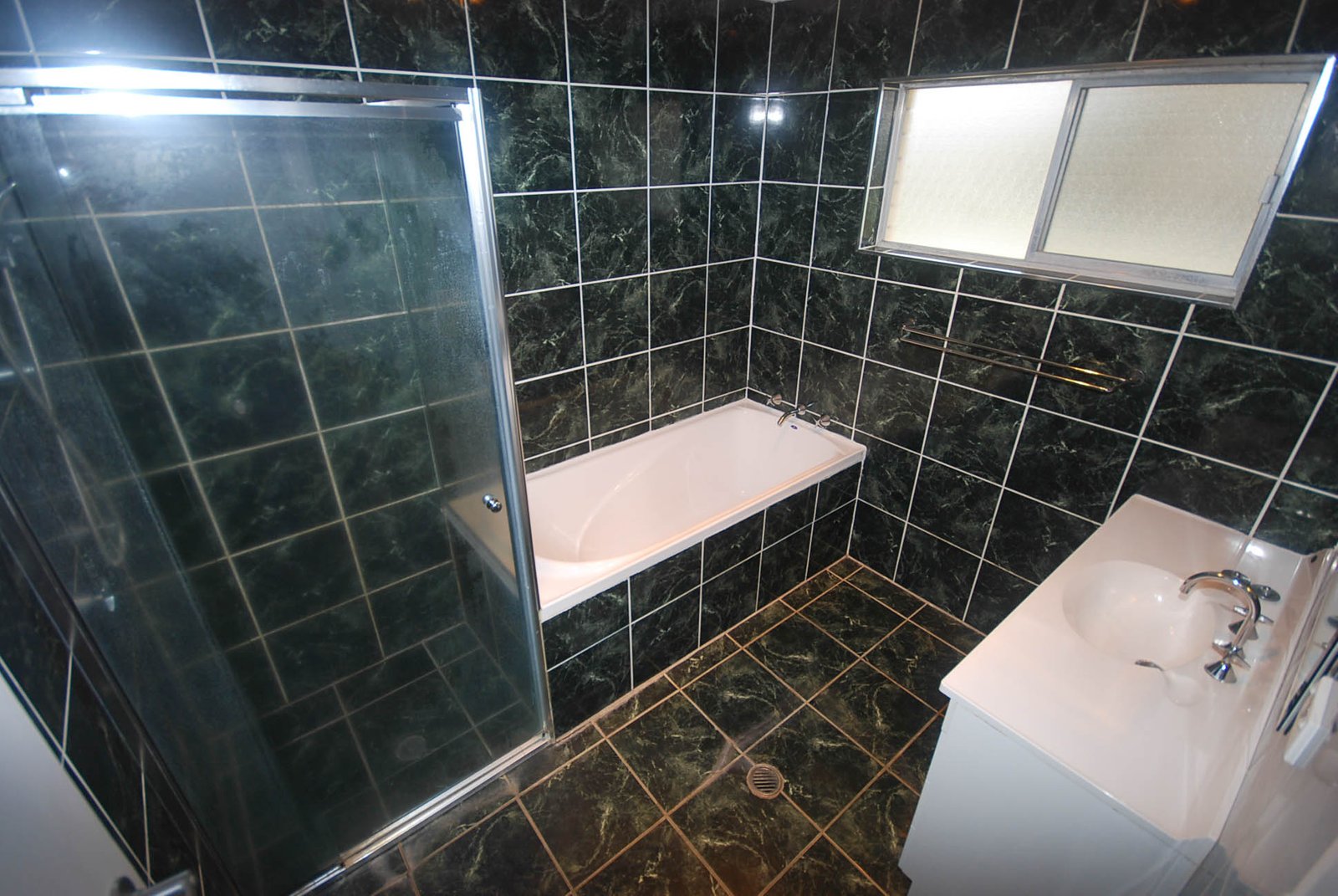 16 James Street KOORINGAL 9