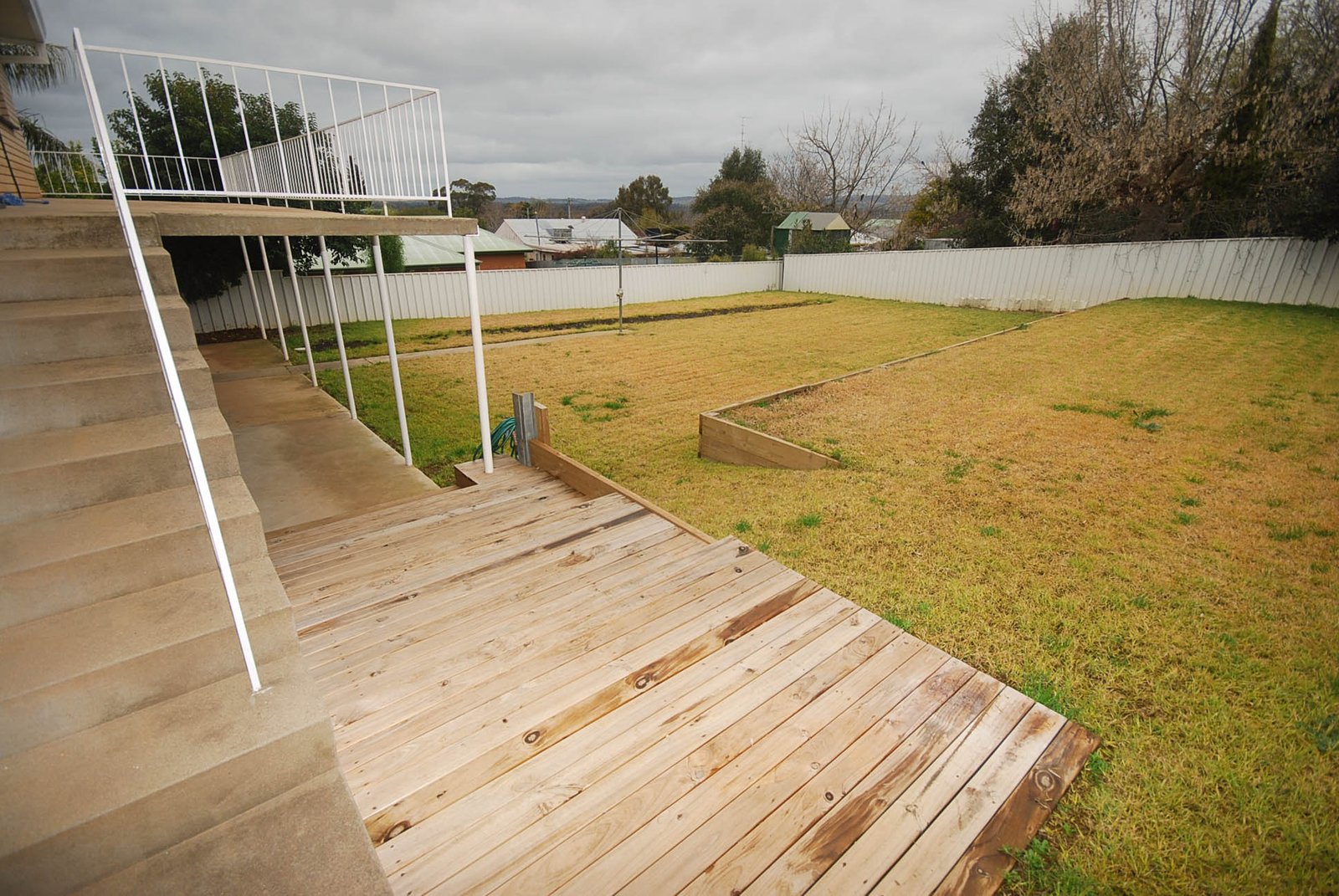 16 James Street KOORINGAL 12