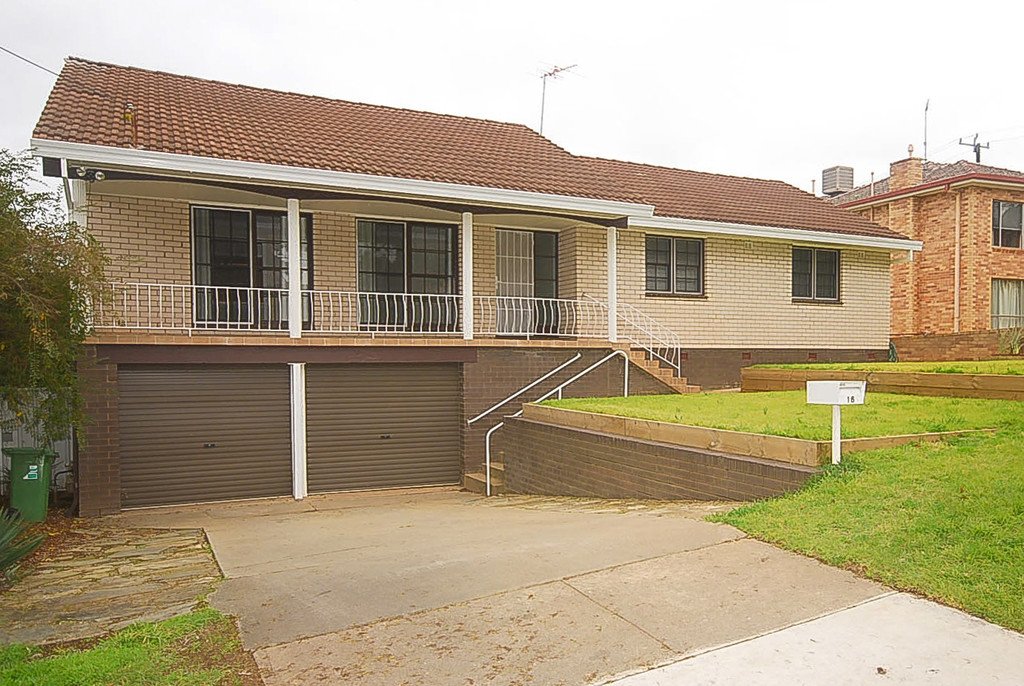 16 James Street KOORINGAL 1