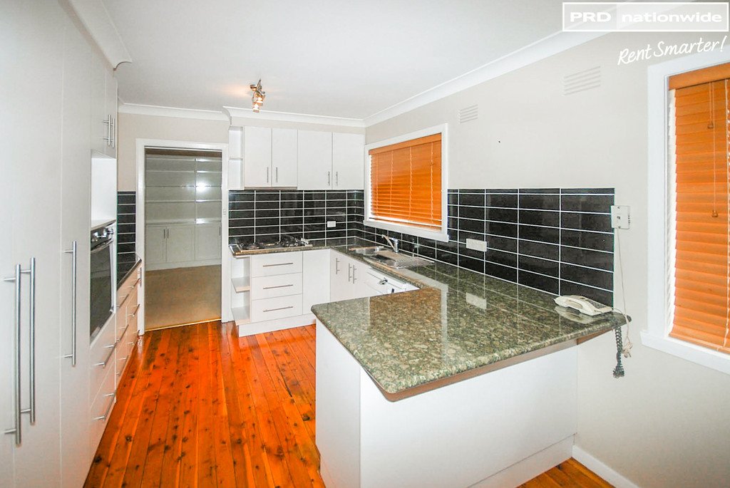 16 James Street KOORINGAL 4