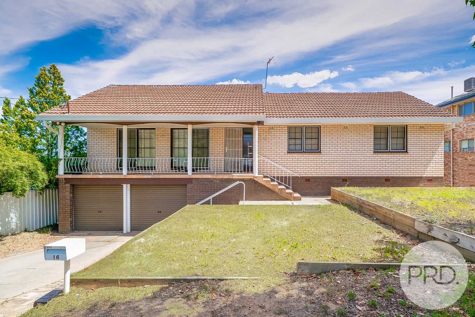 16 James Street KOORINGAL 1